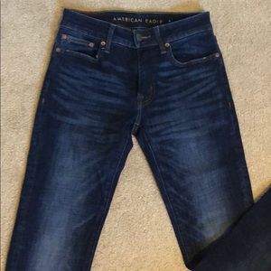 American Eagle young men’s jeans